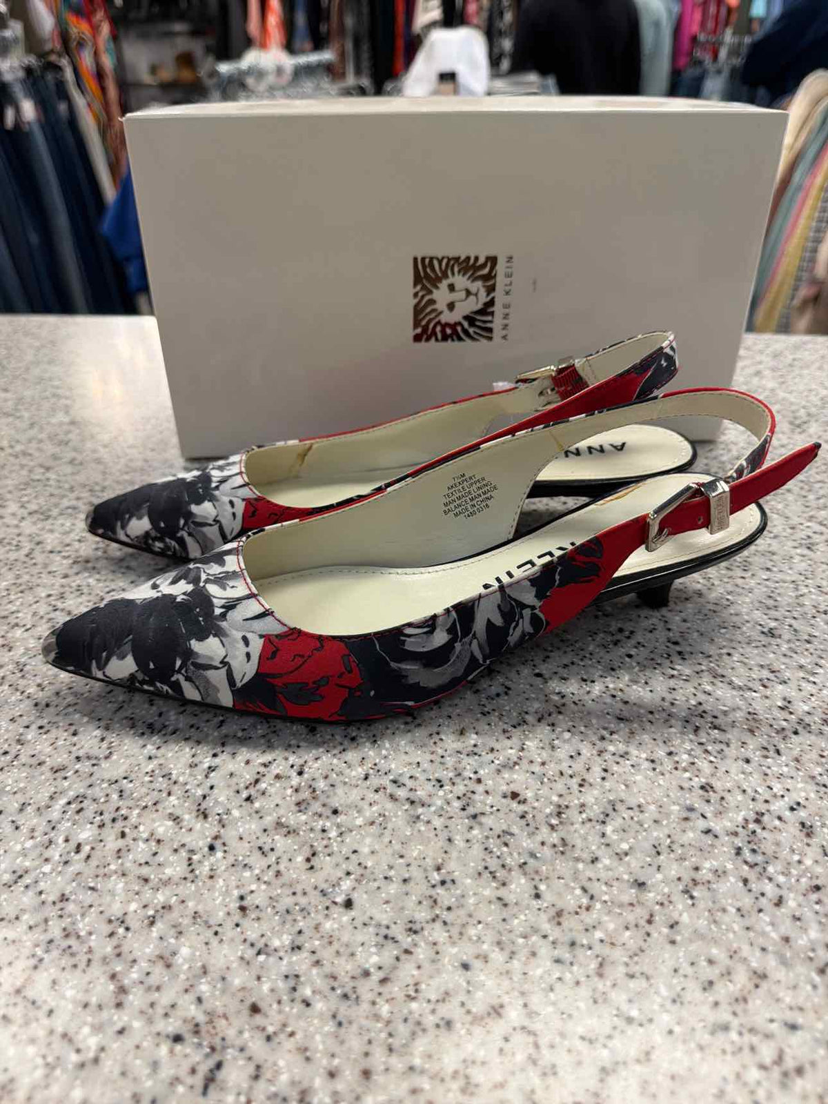 Anne Klein Pointed-Toe Slingback Kitten Heels Size 7 1/2