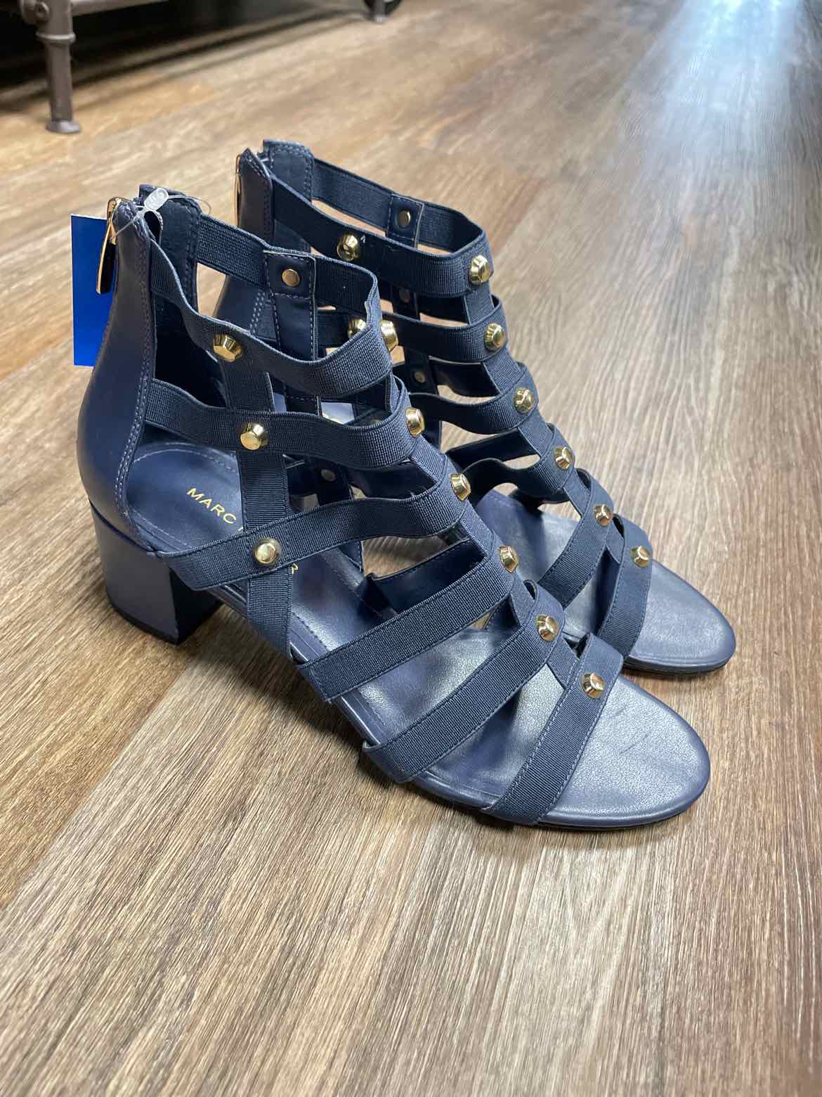 Marc Fisher Size 8 Navy Shoes