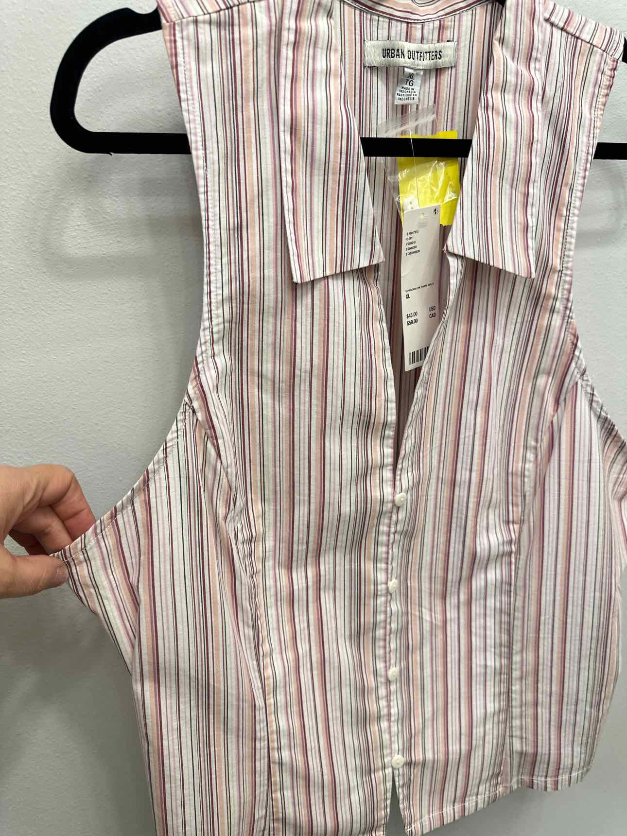 Urban Outfitters Size XL Pink/White Top