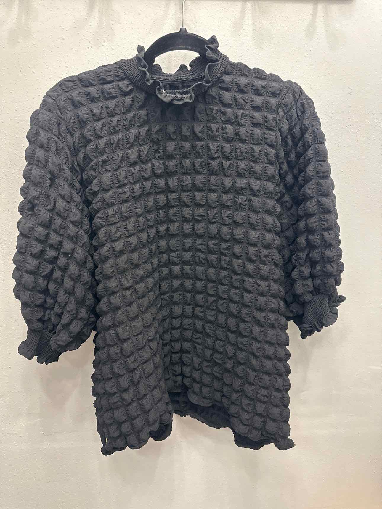 Simply Southern Size XL Black Top