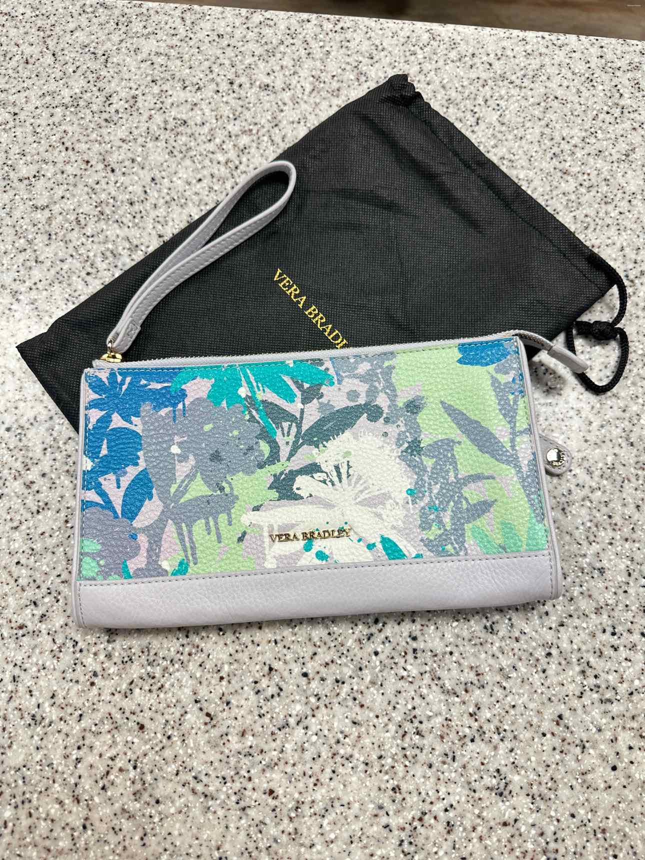 Vera Bradley Size Small Lavender Handbags