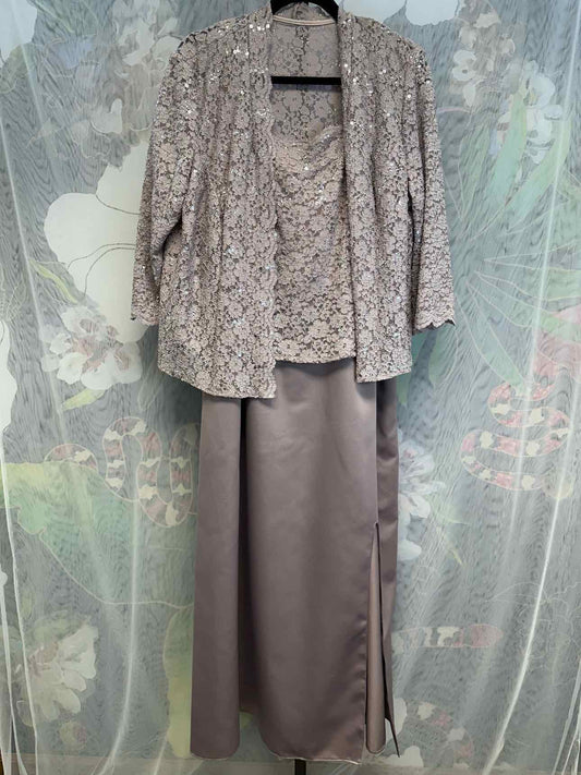 ALEX Evenings 16W Dusty Purple Formal Dress shimmer floral lace top, leg slit