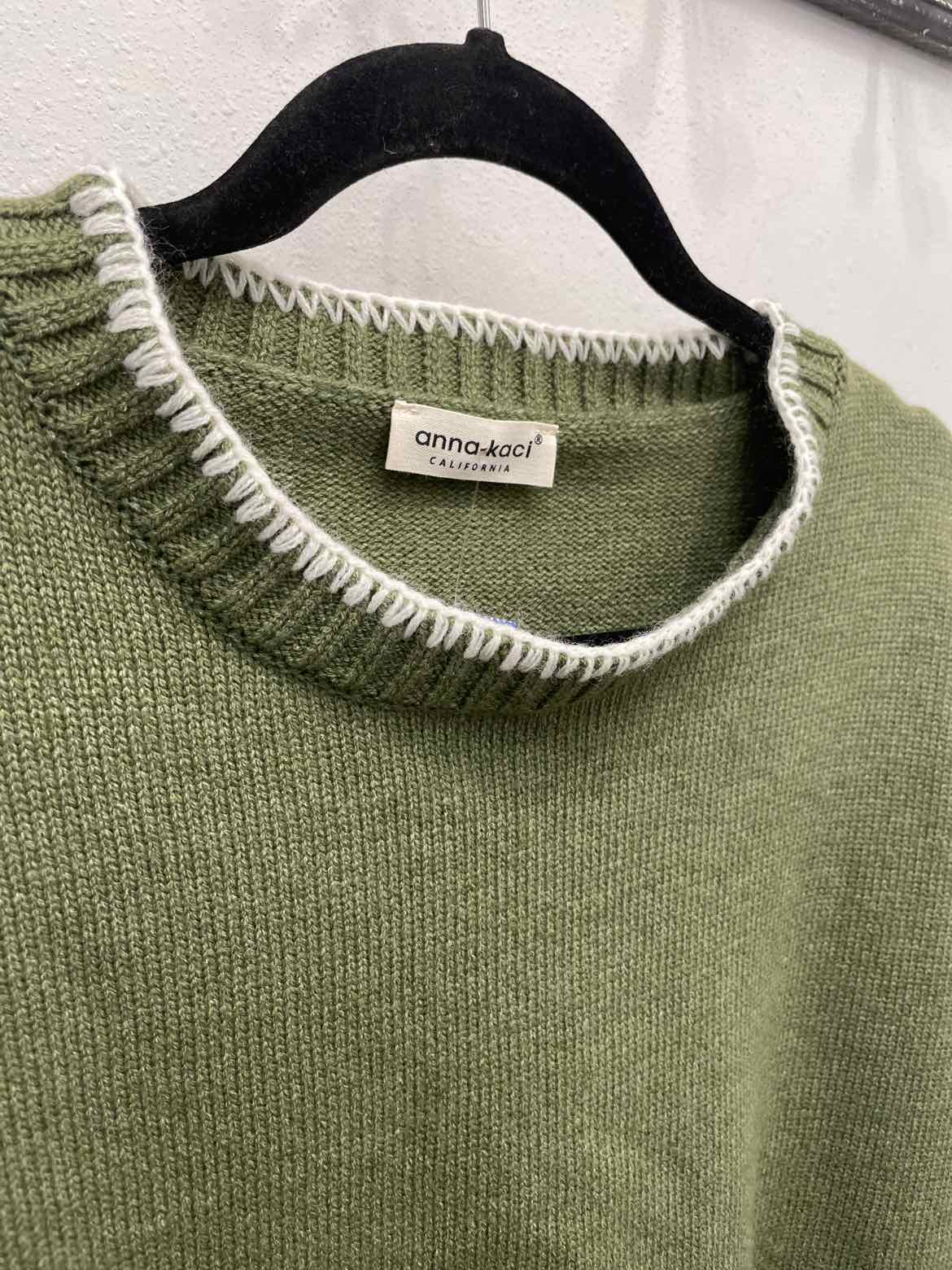 anna-kaci Size Large Moss sweater