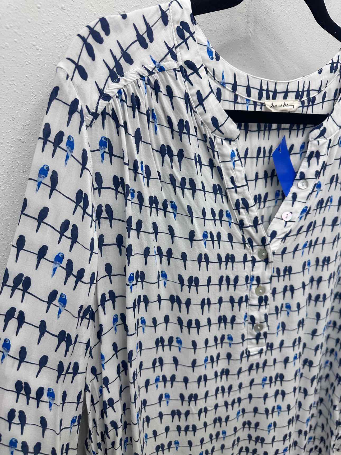 Jane and Delancey Size 1X Birds on a Wire White and Blue Tunic Blouse Top