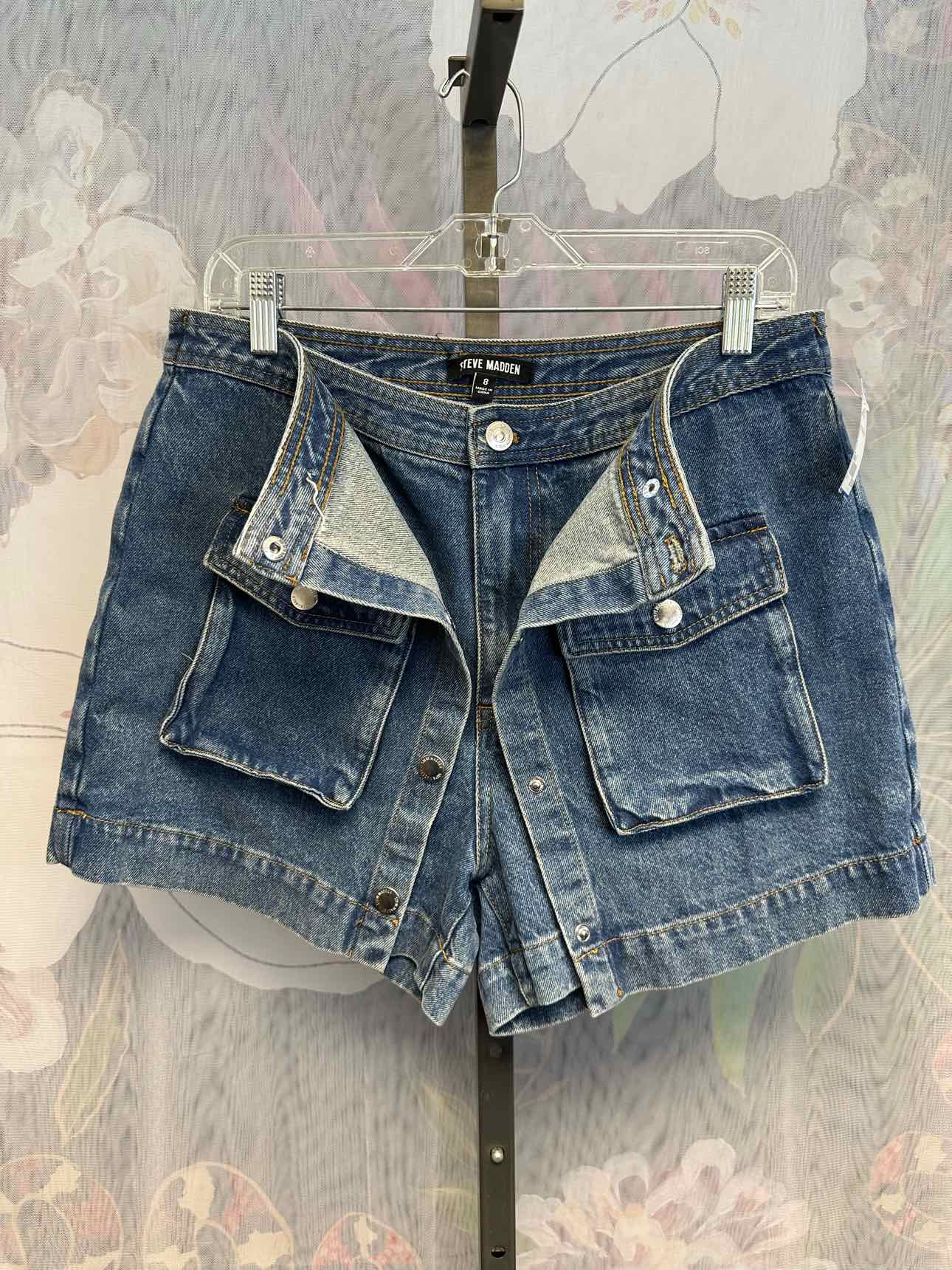 Steve Madden 8 Denim button down shorts