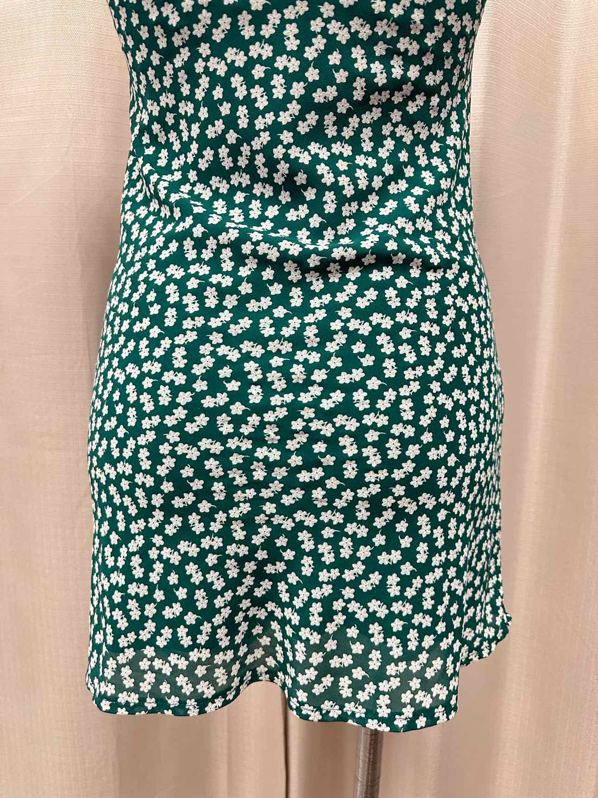 Princess Polly Floral Print Spaghetti Strap Mini Size 2 Green/White Dress