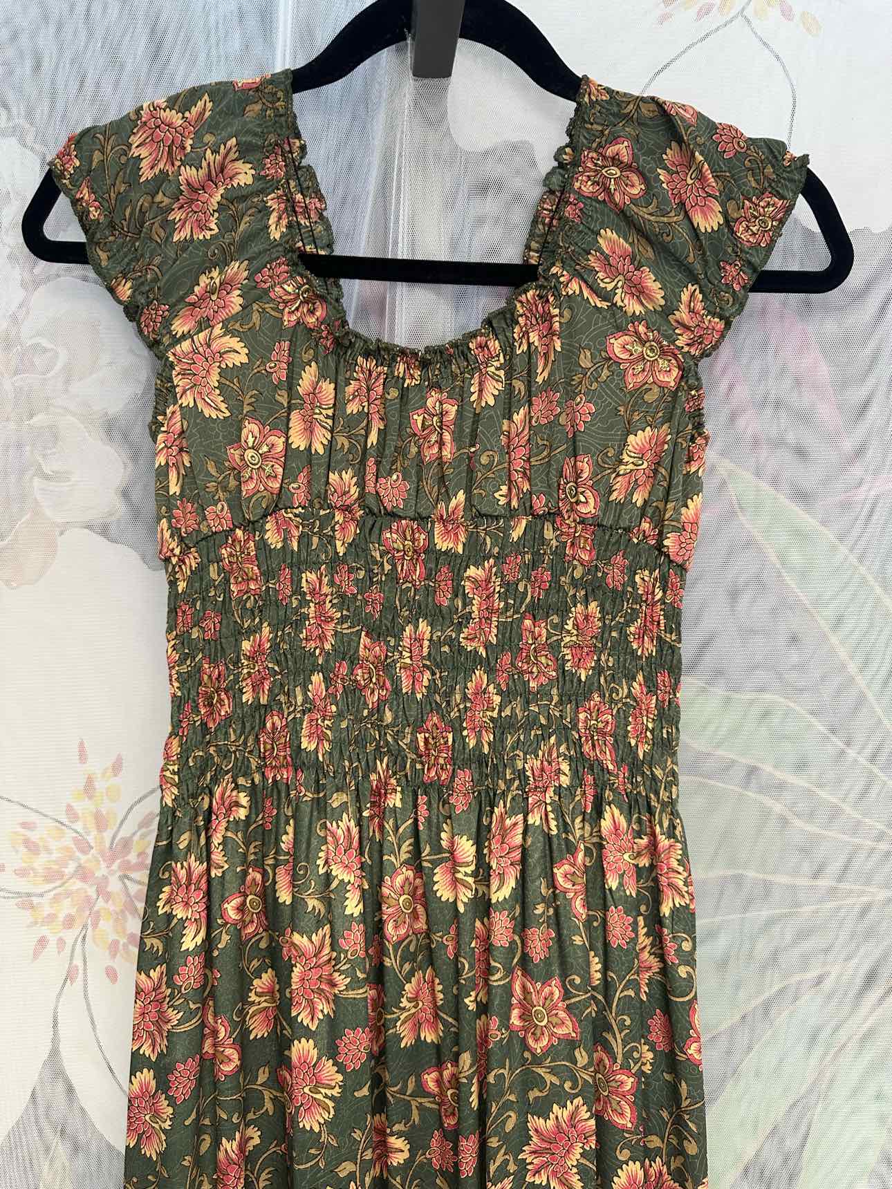 Cienna NEW NWT Rosa Floral Short Sleeve Maxi Size Medium Olive/Pink Dress