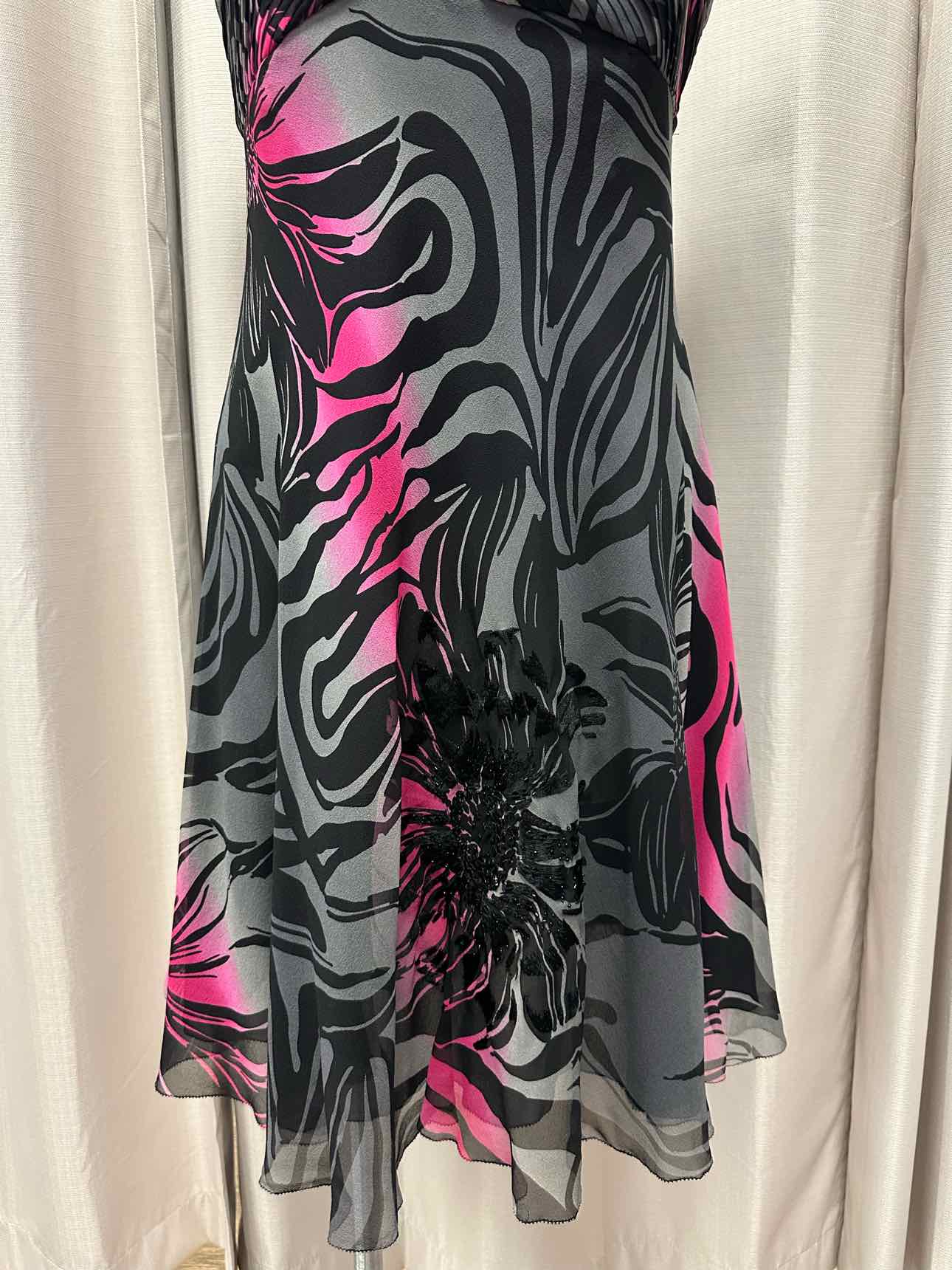 Karen Millen NEW NWT 100% Silk Zebra Floral Print Size 10 Grey/Pink Dress