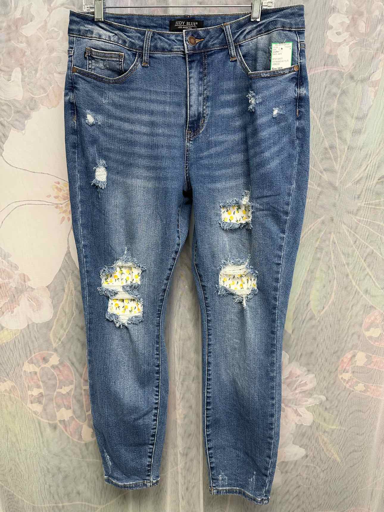 Judy Blue Lemon Patch Distressed Skinny Fit Size 16W Denim Jeans