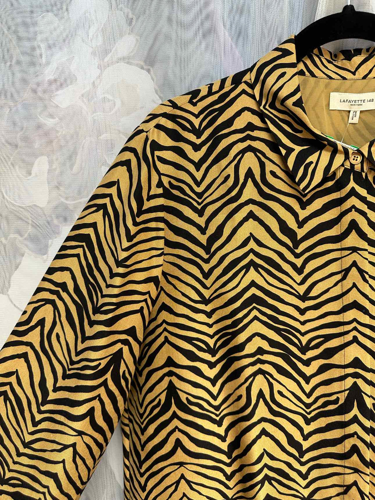 Lafayette 148 100% SILK Zebra Print Collared Button Down Size XL Brown/Black Top