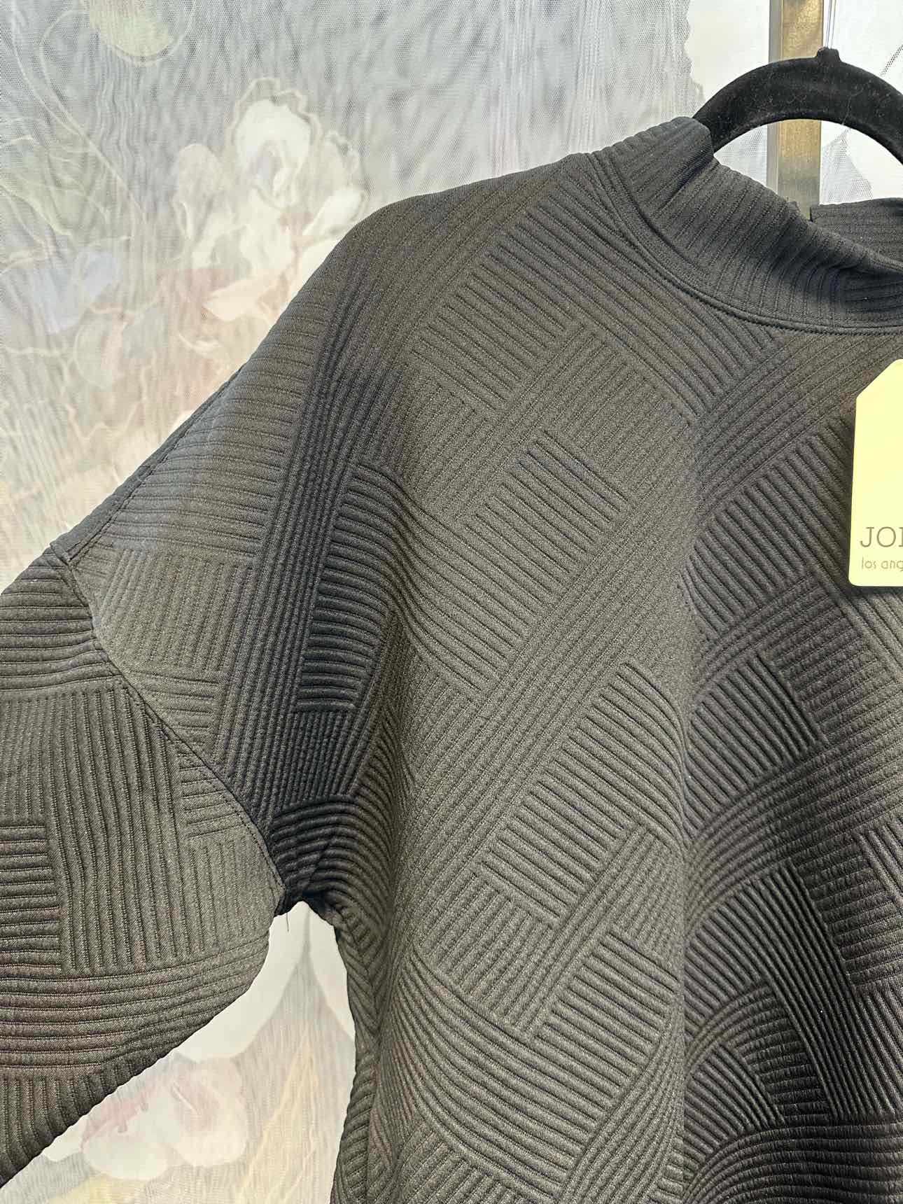 Jodifl Size Large Black Top