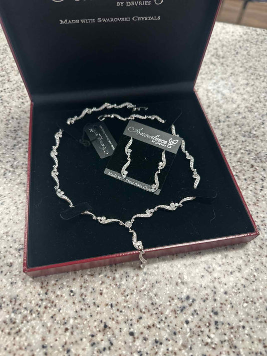 Annaleece by DeVries NEW Wavy Swarovski Crystal 16" Silver-Tone Necklace and Earrings Set