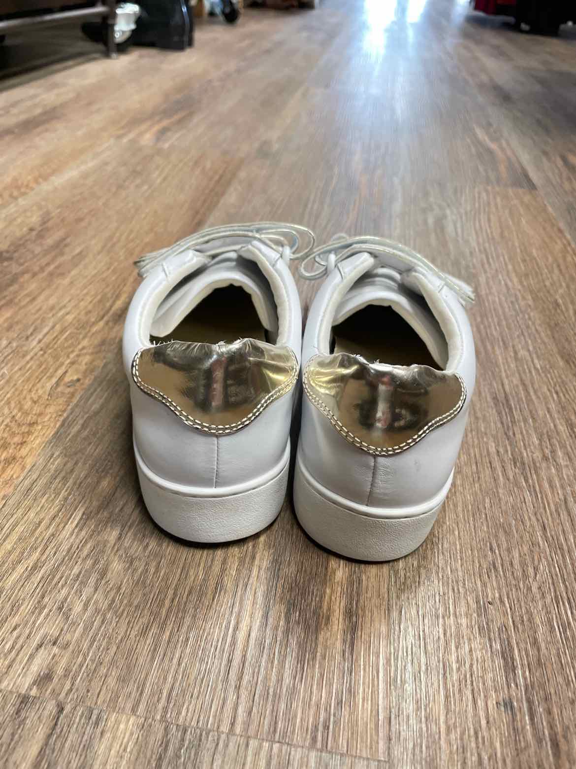 Vionic Size 10 White Shoes