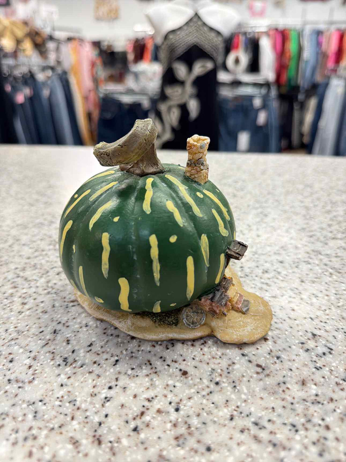 Top Collection Resin Miniature Green Gourd Fairy House Statue Home Decor