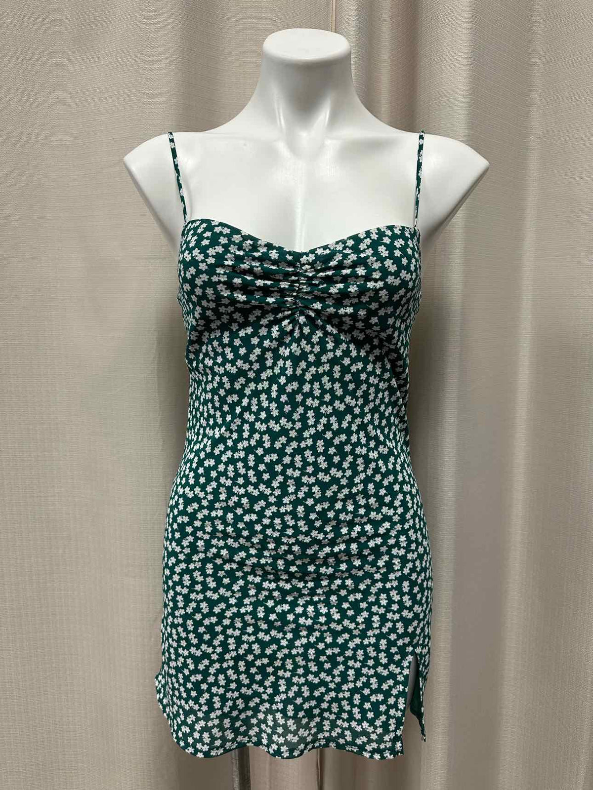 Princess Polly Floral Print Spaghetti Strap Mini Size 2 Green/White Dress