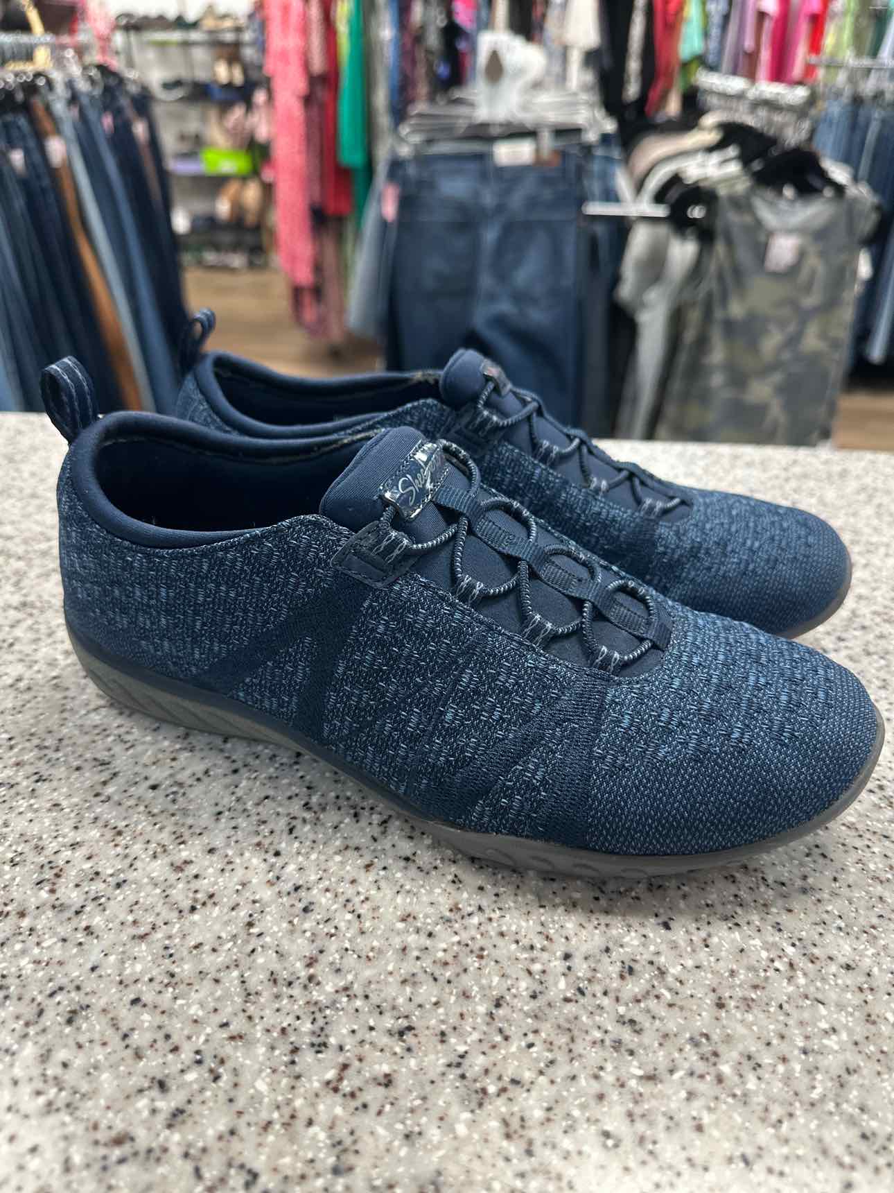 Skechers Size 8 Navy Shoes
