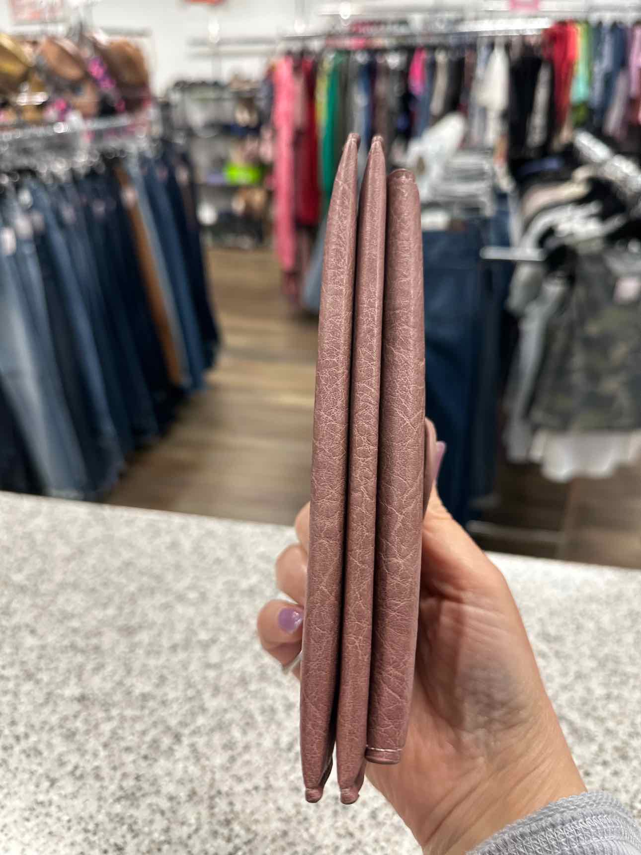 Jen & Co Size Medium Blush Wallet