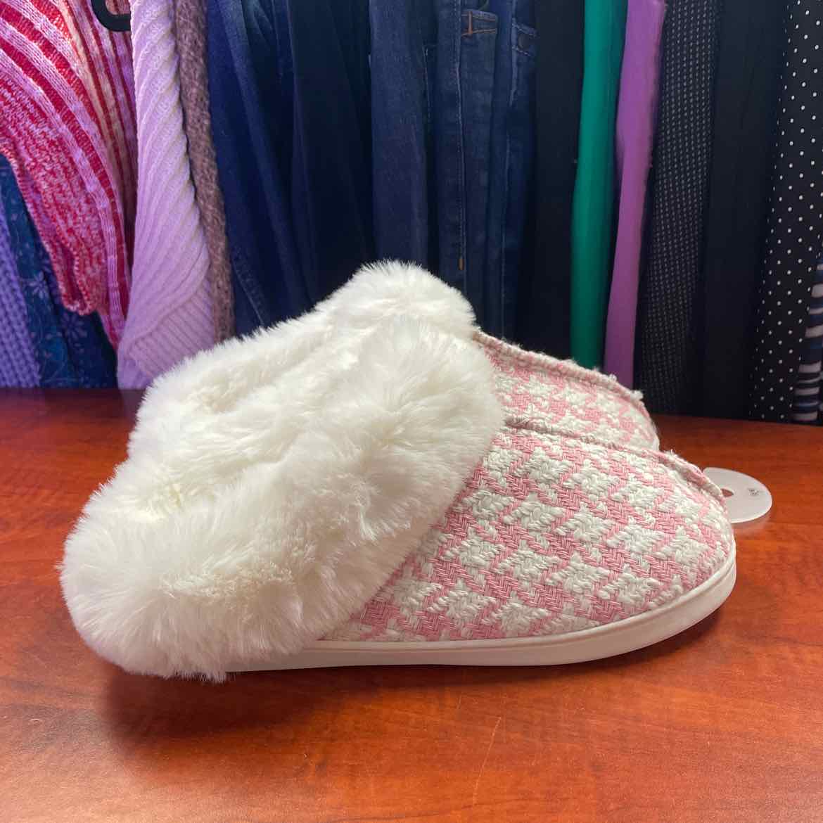 Lauren Conrad Size 9 Pink Shoes