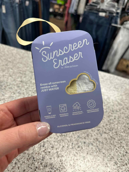 The Original Make Up Eraser Sunscreen Remover