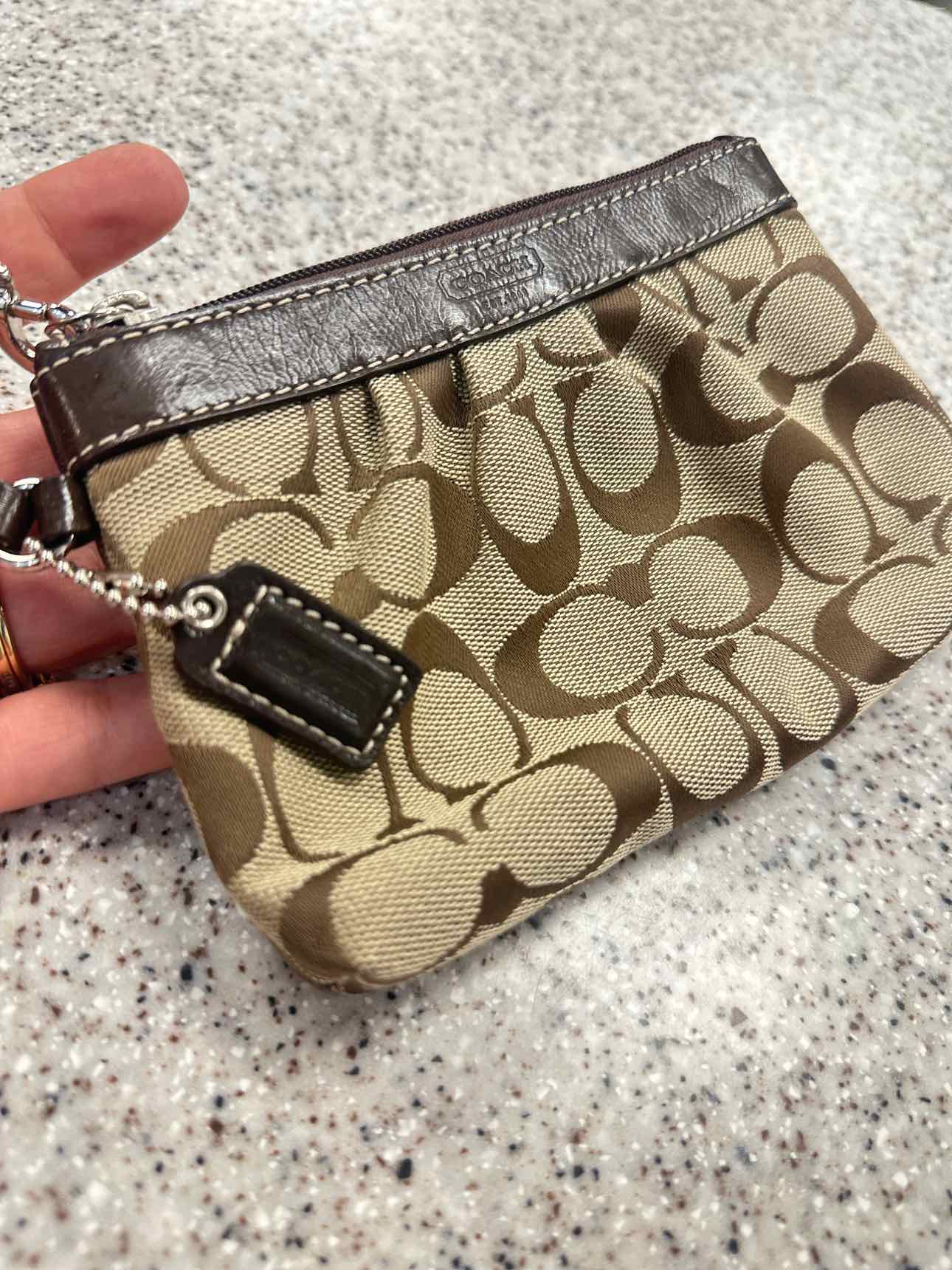 Coach Size Small Brown Wristlet