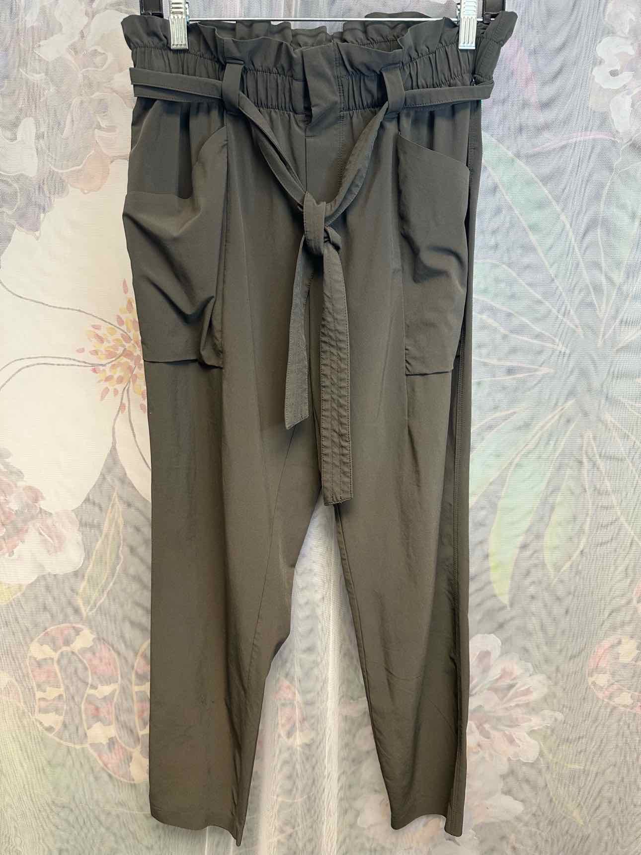 Athleta Paperbag Belted Lightweight Nylon Size 6 Grey Pants