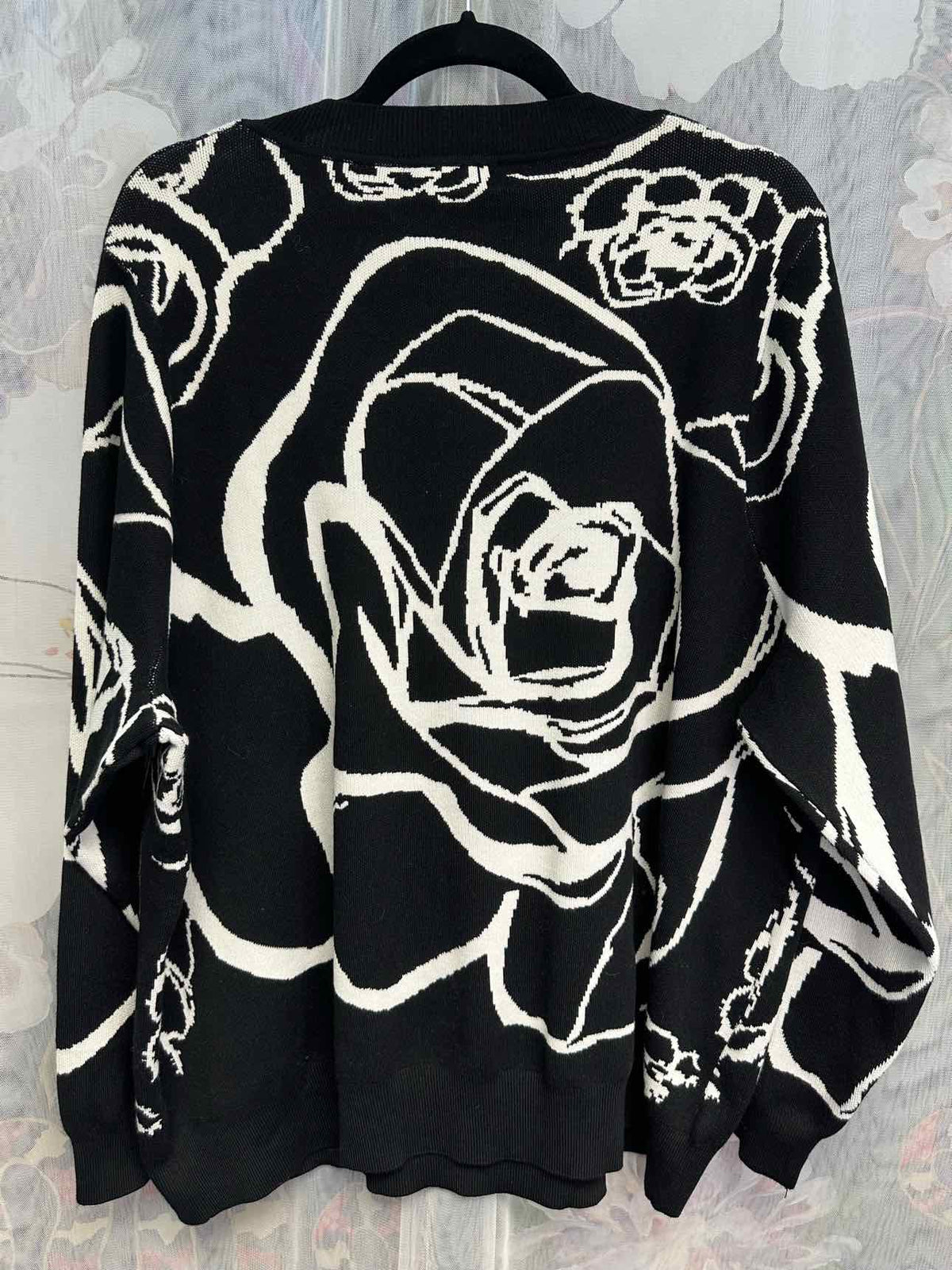 Adrianna Papell Size 3X Black/white Top