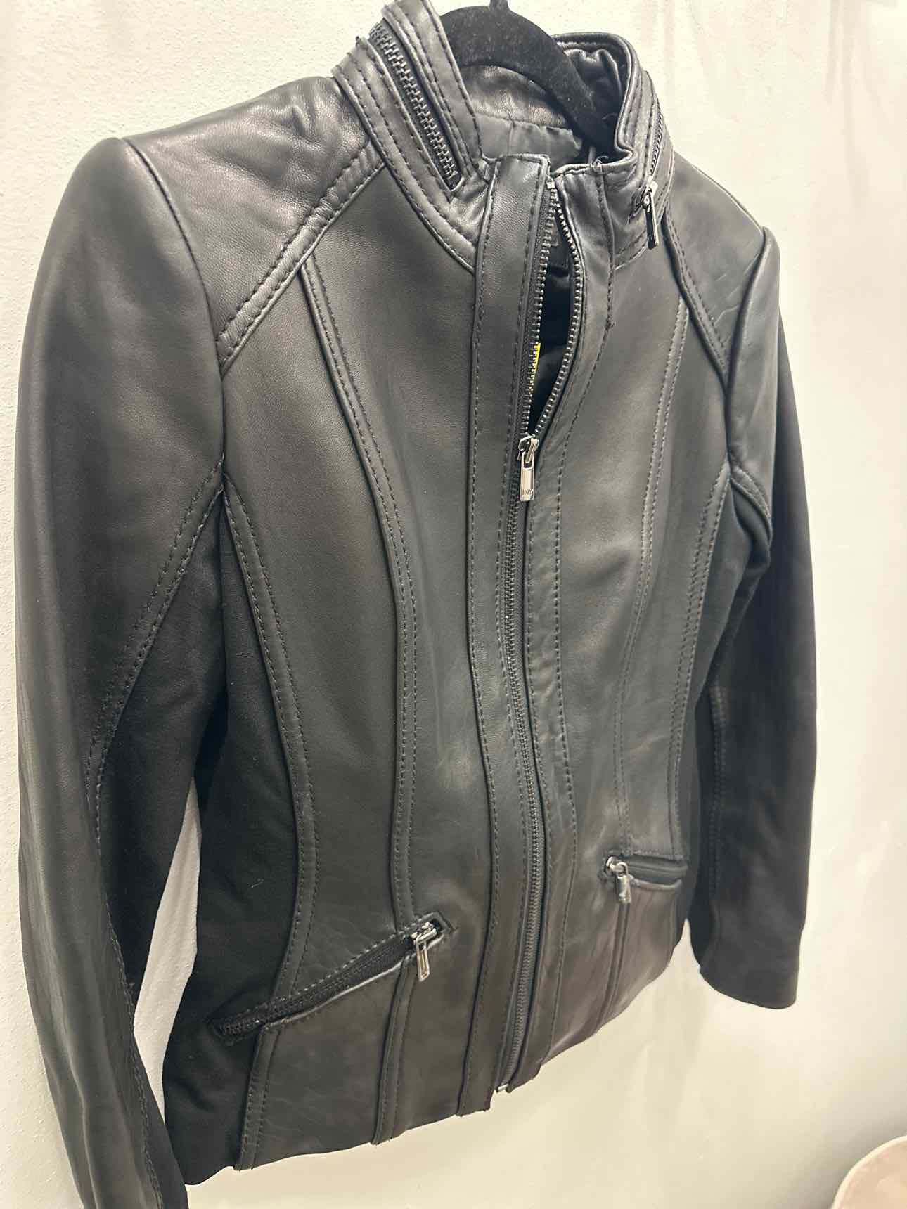 Jones New York Size Medium Black Jacket