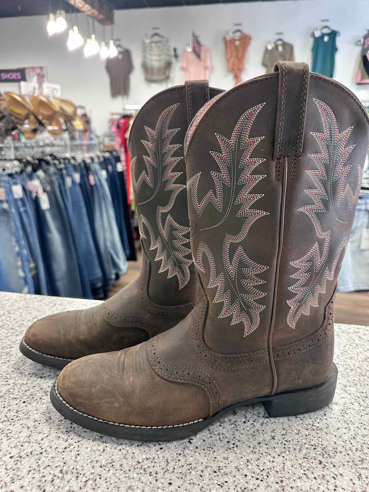 Ariat Size 9B Heritage Distressed Leather Stitch Western Dark Brown Cowboy Boots