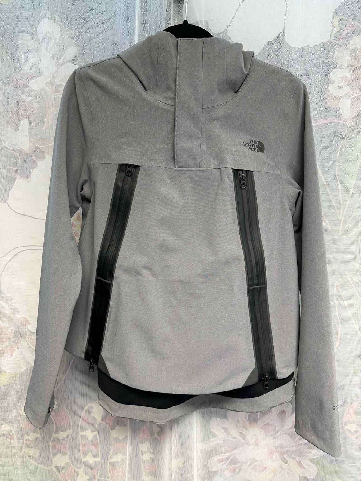 The North Face Apex Flex Pullover Rain Coat Hooded Size Small Grey Jacket