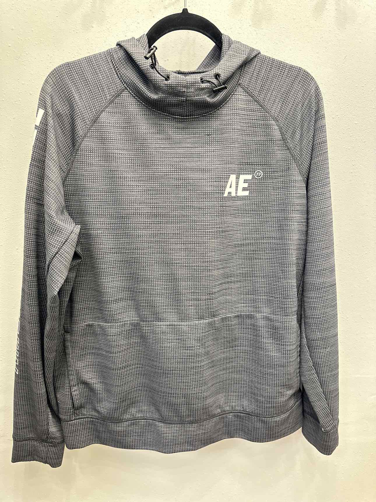 American Eagle Size Medium Charcoal Top