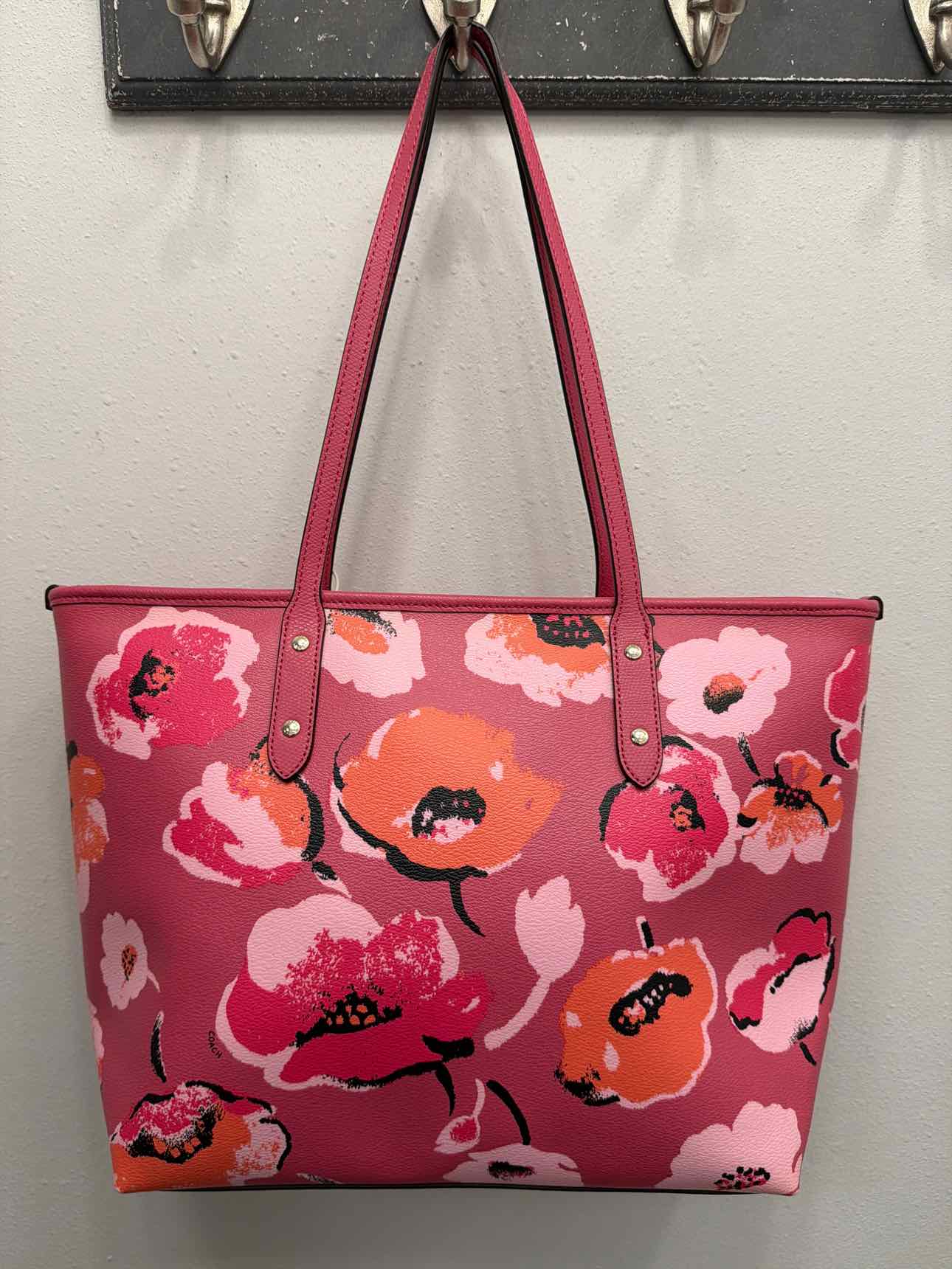 Coach Large City Zip Dahlia Wildflower Tote Pink Handbags