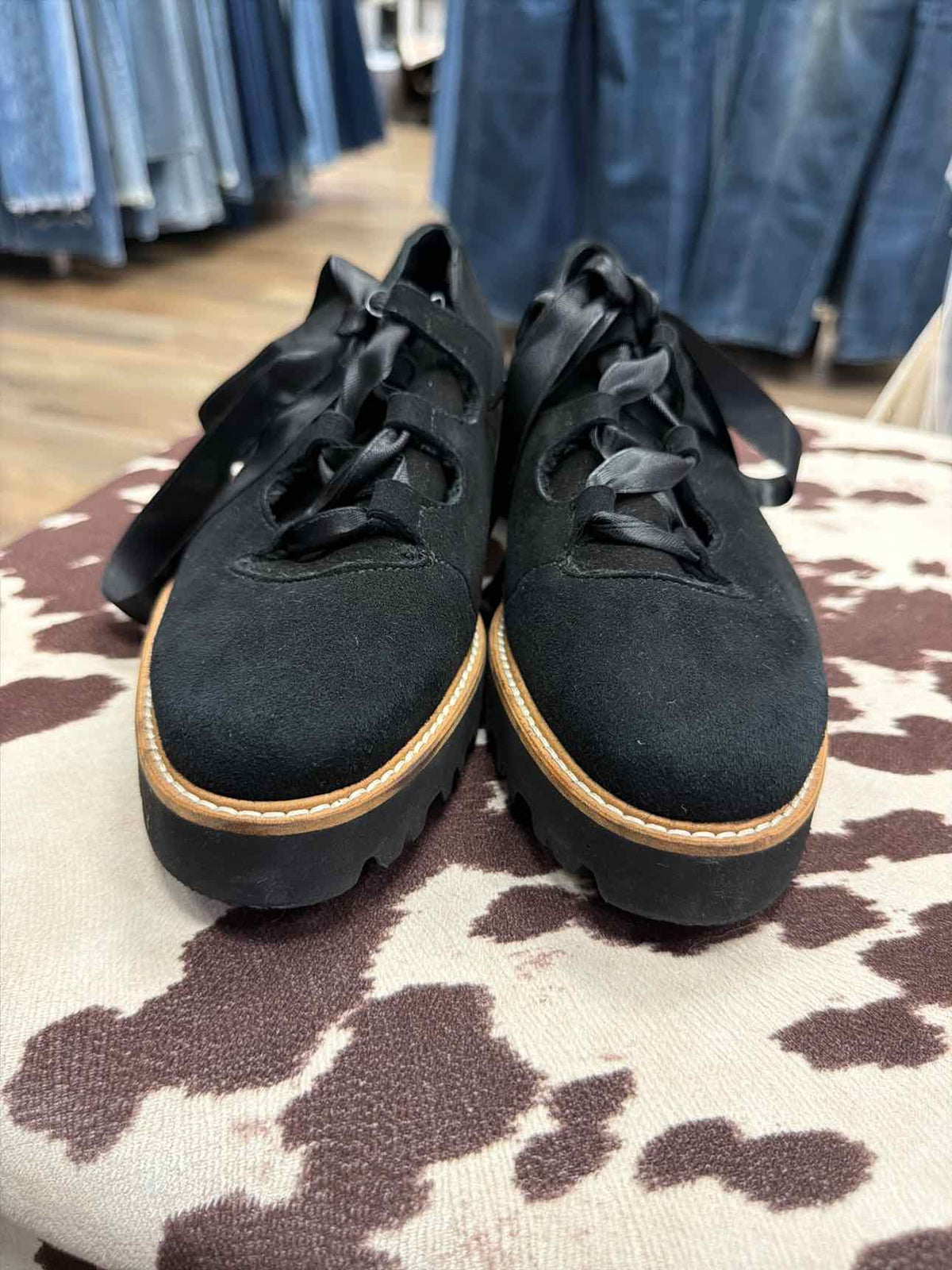 Ron White Daisy Onyx Ghillie Lace Black Suede Oxfords Size 36 1/2