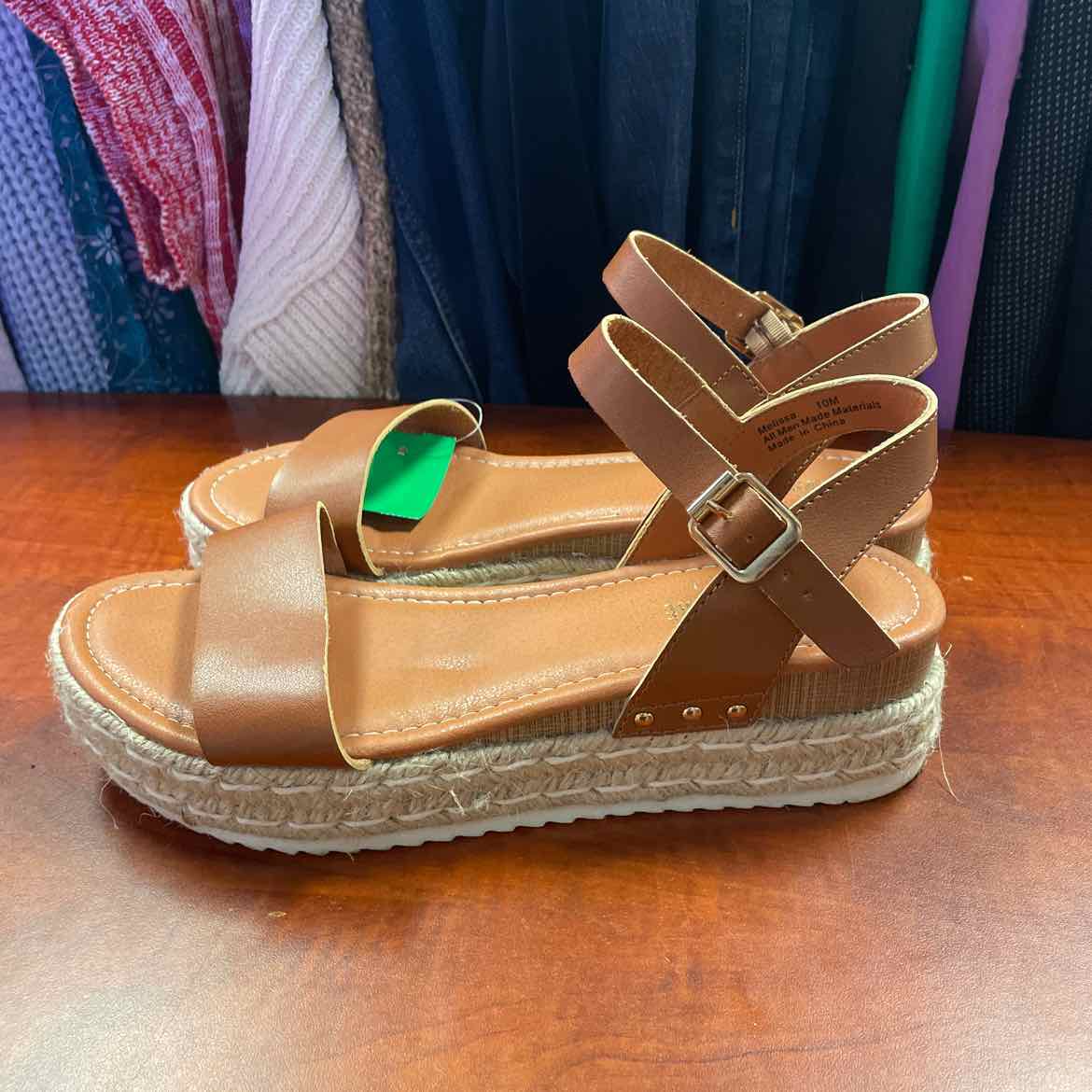CushionAire Melissa Espadrille Platform Sandals Tan Faux-Leather Size 10