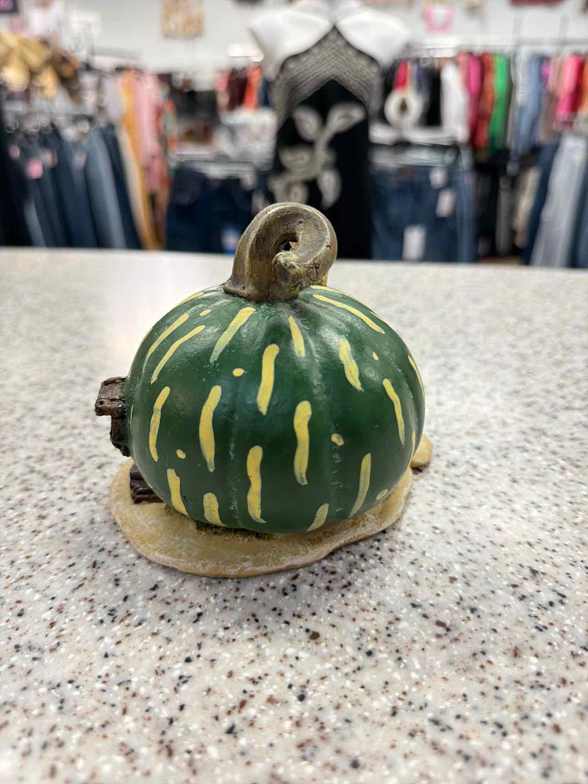 Top Collection Resin Miniature Green Gourd Fairy House Statue Home Decor