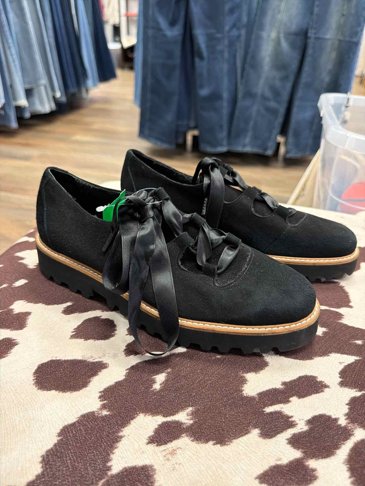 Ron White Daisy Onyx Ghillie Lace Black Suede Oxfords Size 36 1/2
