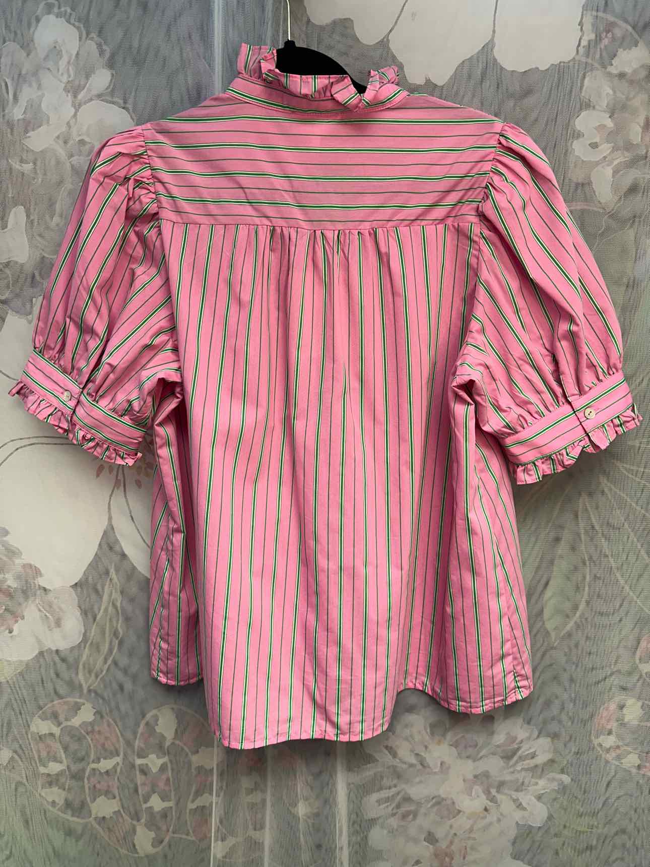 entro Size Large Pink Top