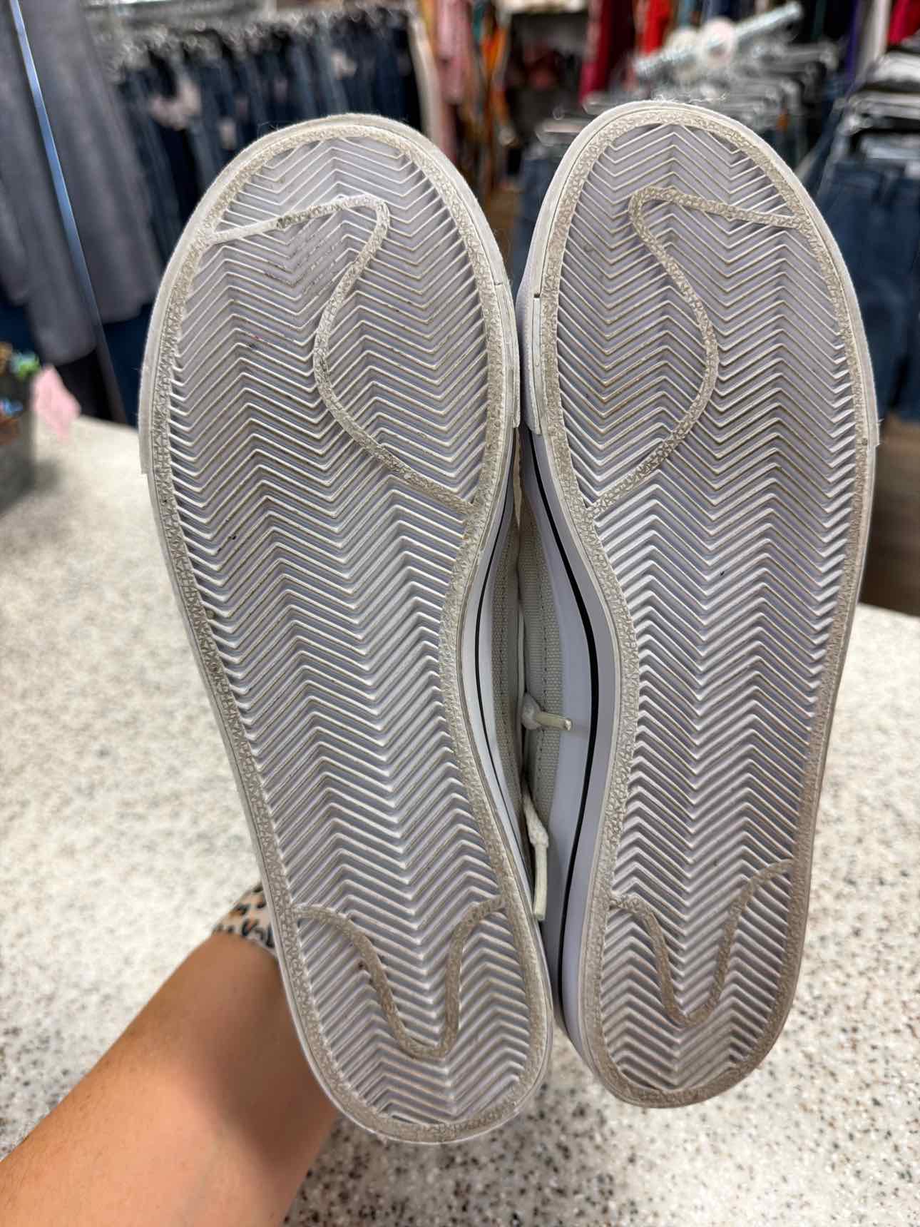 Nike Size 7 Light Bone Women's Court Legacy Canvas Sneakers