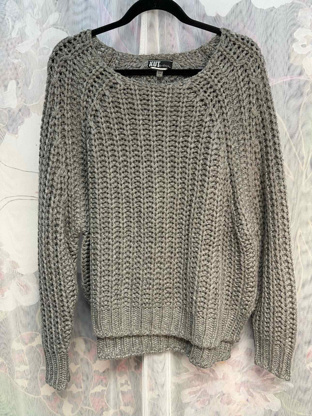 Kut from the Kloth Chunky Woven Wide Neck Size Large Grey Sweater