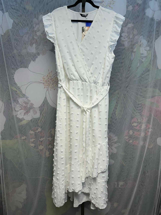 BTFBM Size 2X White Dress