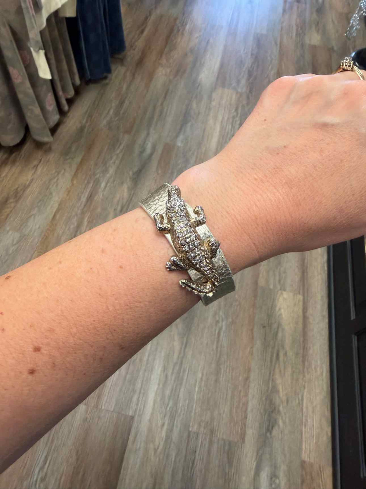 Size 7" GOLD Bracelet