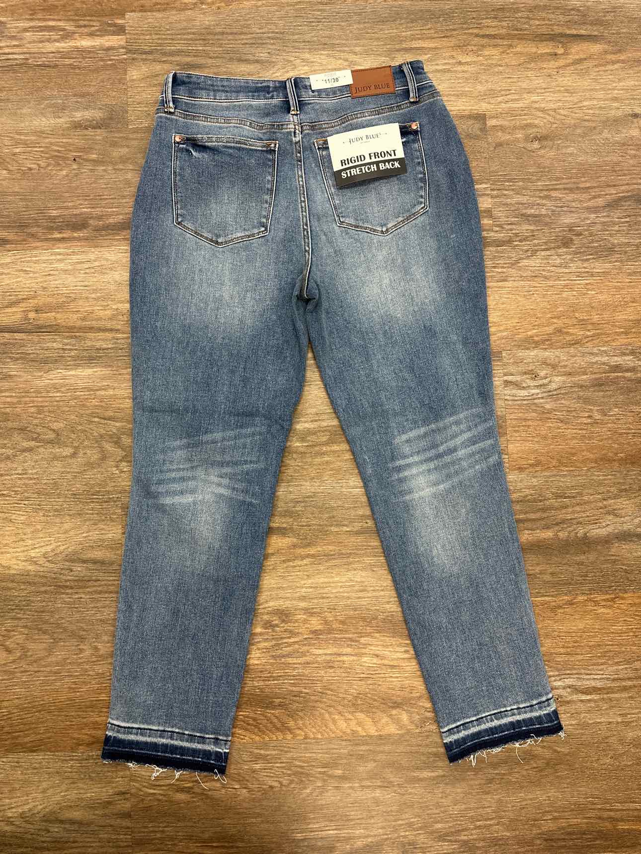 Judy Blue Mid Rise Rigid Magic Release Hem Boyfriend Denim Jeans (JB88818)